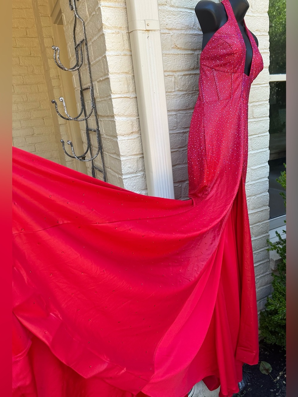 $$$$ NEW JOVANI RED STUNNING SPARKLING CRYSTAL GLASS BEADED GOWN/DRESS NEW!!! - Picture 8 of 13